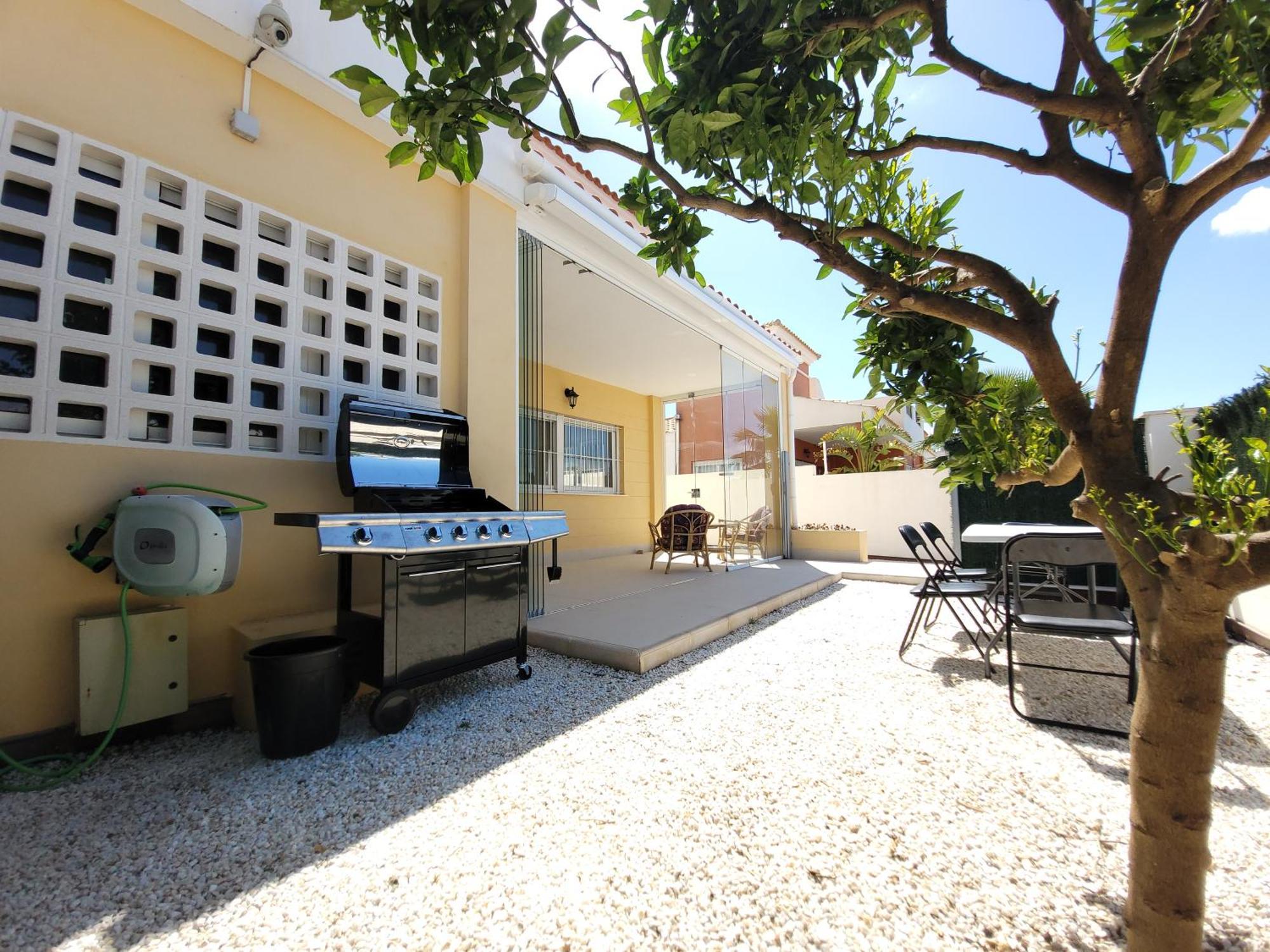 Chalet Adosado Acogedor Busot Alicante Bagian luar foto
